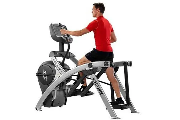 Cybex 525AT Total Body Arc Trainer