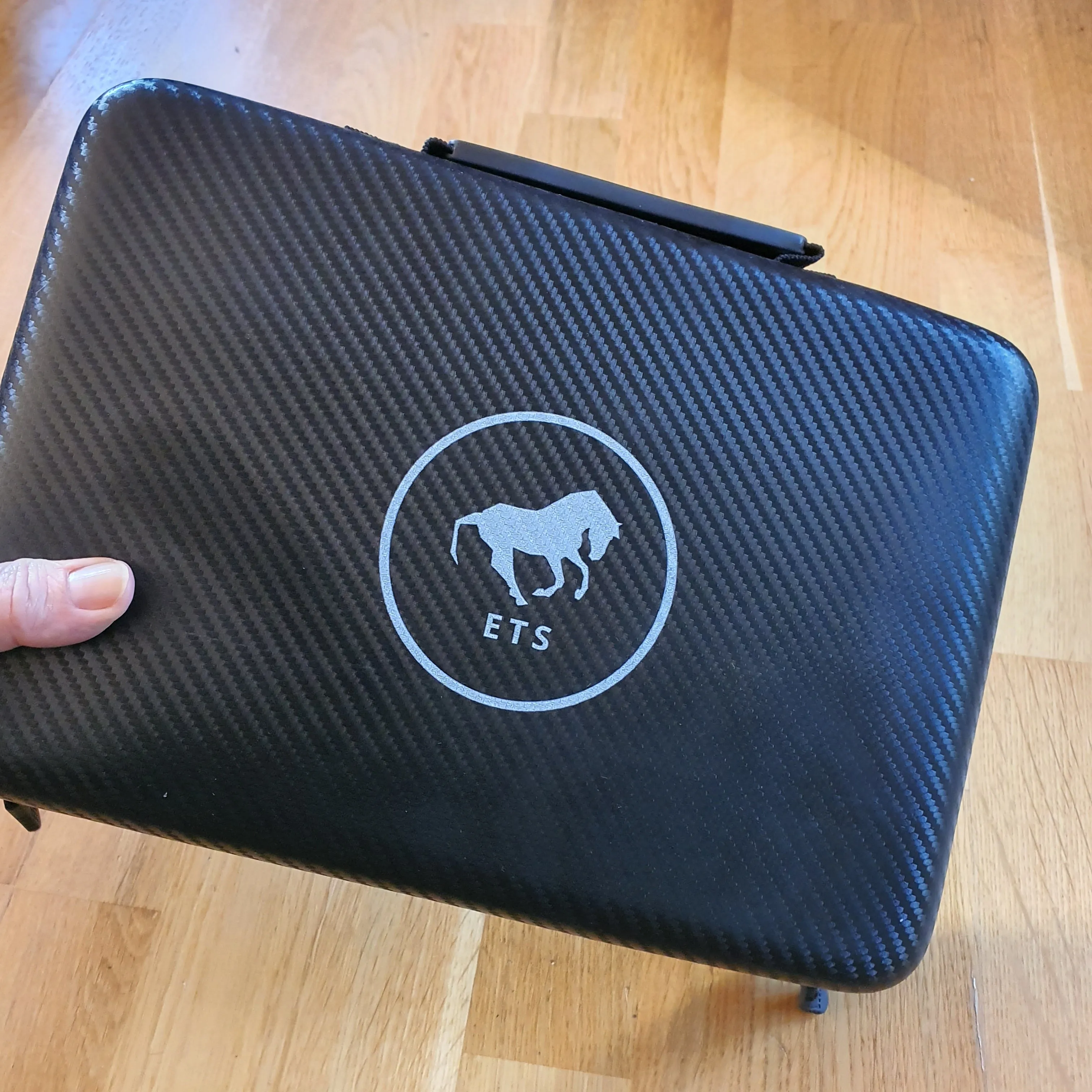 ETS Maximus horse massage gun
