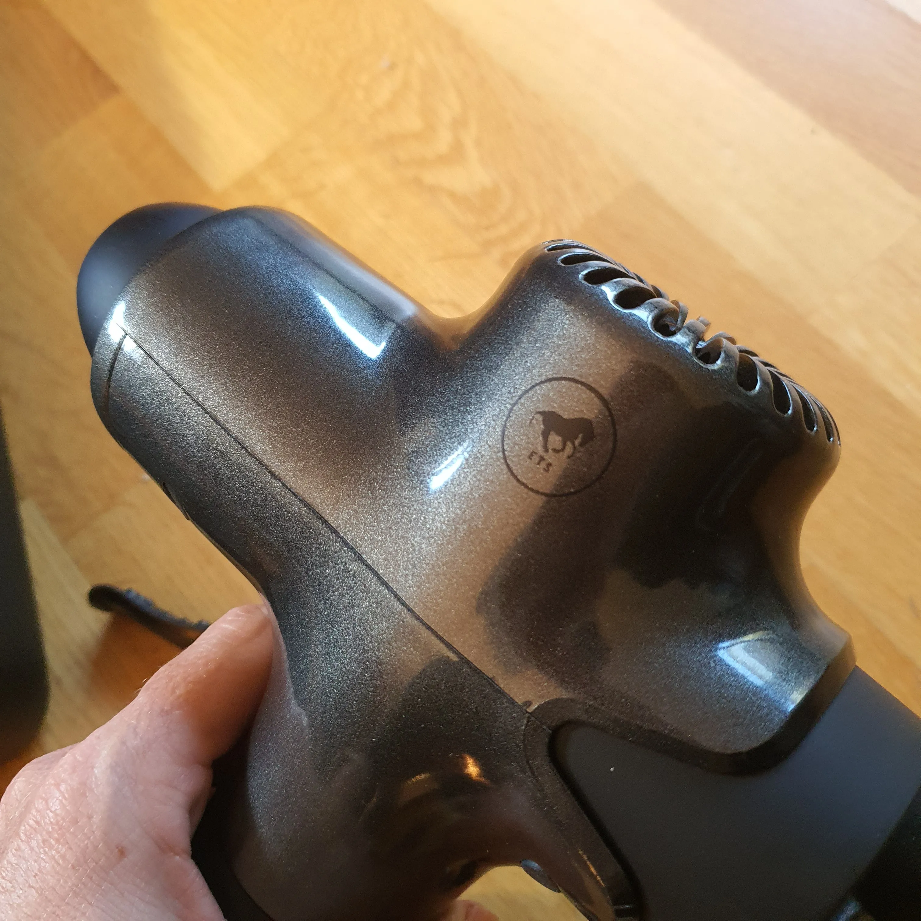 ETS Maximus horse massage gun