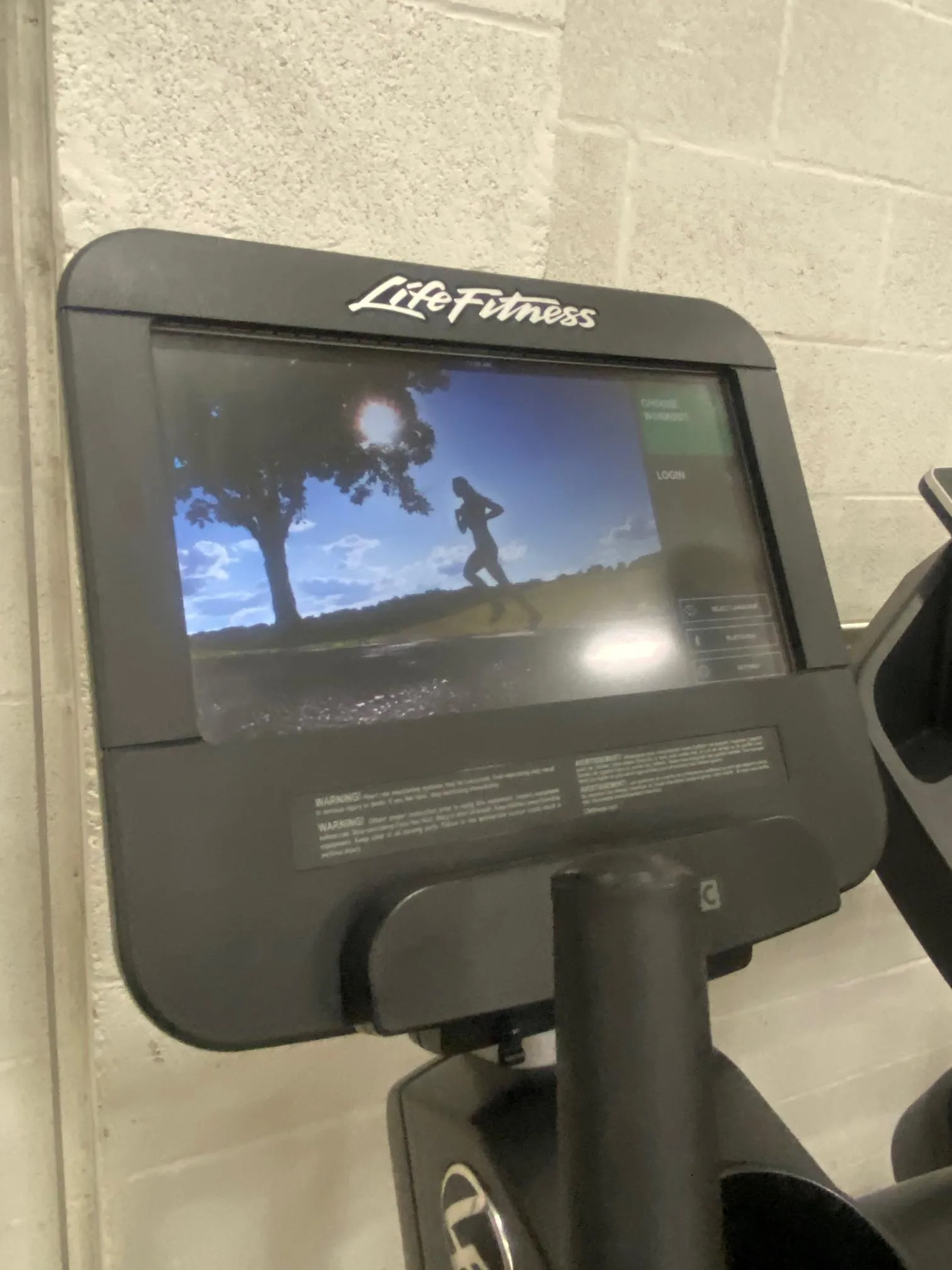 Life Fitness OSX Elliptical with Discover ST Console - Used
