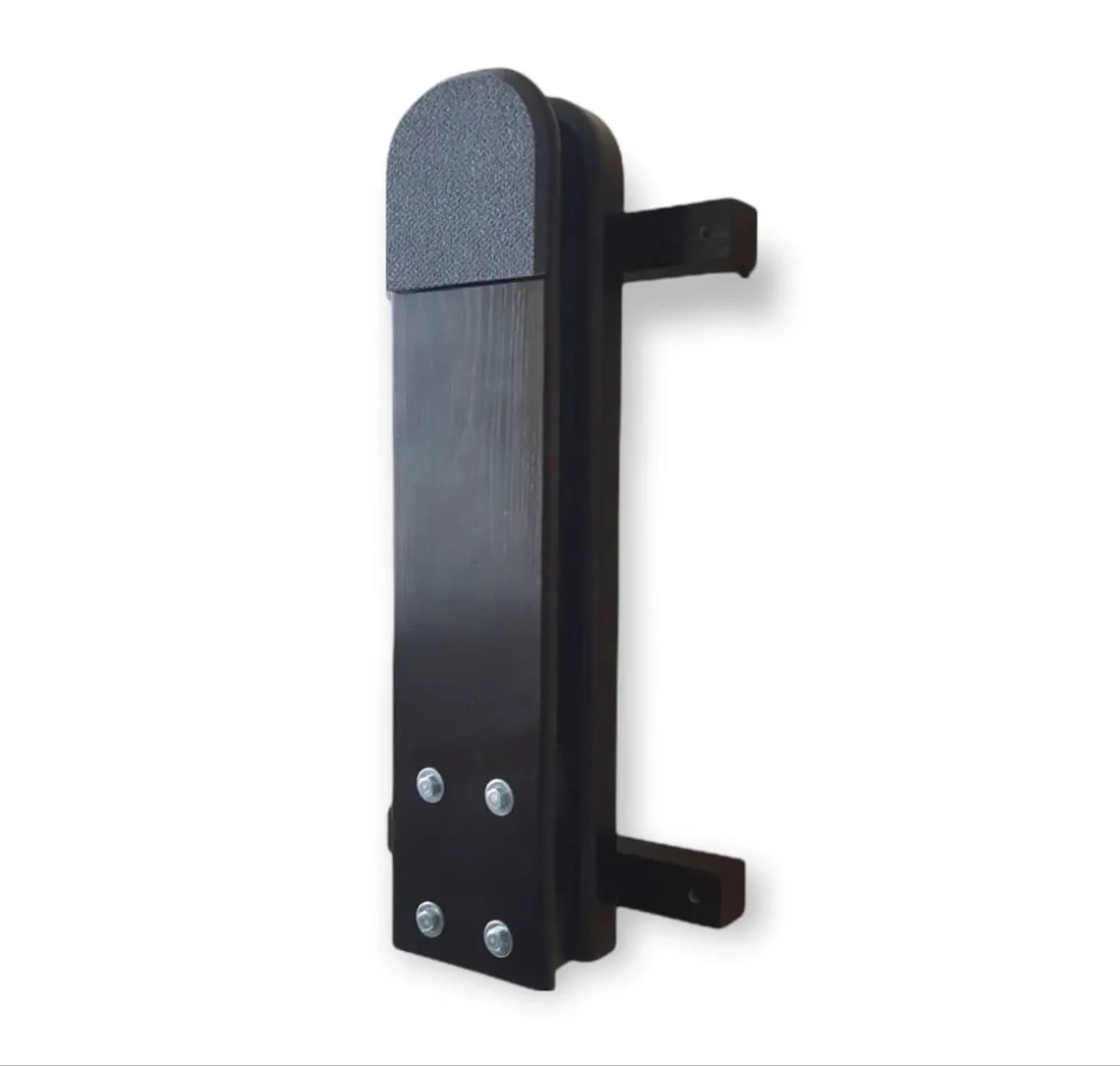 Makiwara - Wall mounted - Wooden padded striking post  (60 cm (23.6") x 14 cm (5.5"))