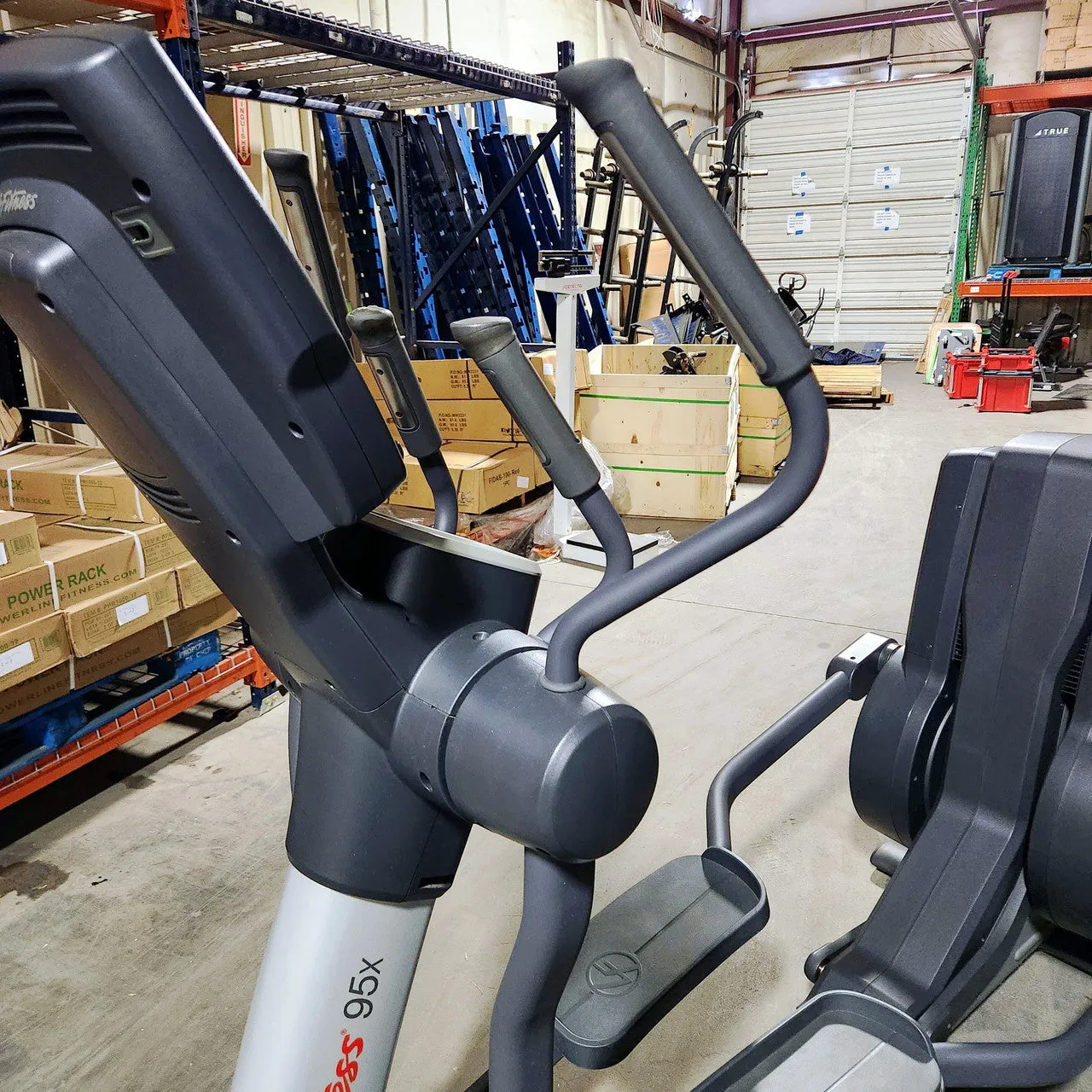 Refurbished Life Fitness 95X Elliptical with Engage Console